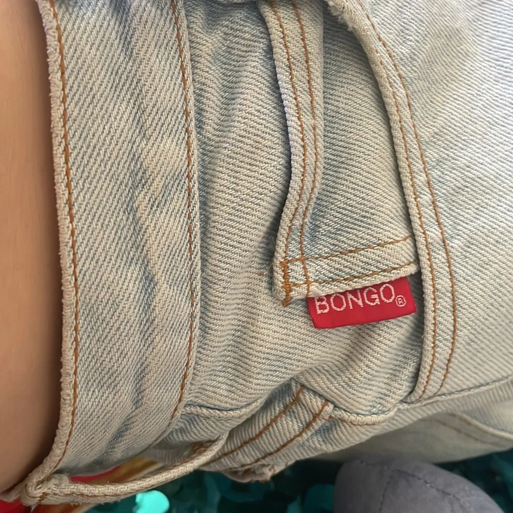 SOLD Vintage BONGO Distressed Light Wash Denim High-Waist Shorts - Picture 11 of 13